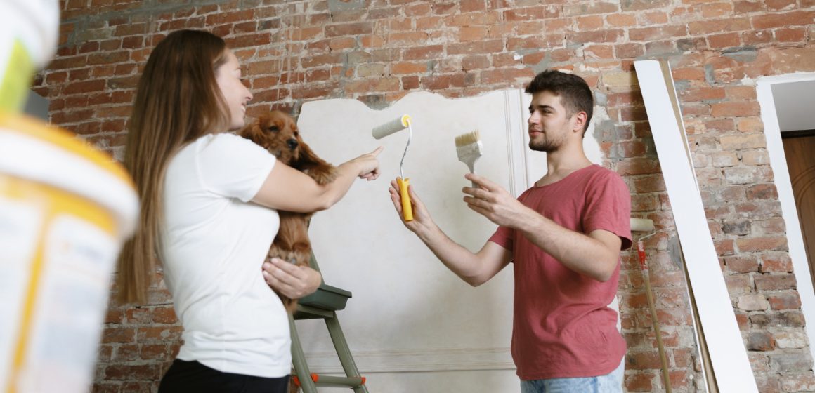 8 modalități de a începe dimineața cu energie când ai de făcut renovări